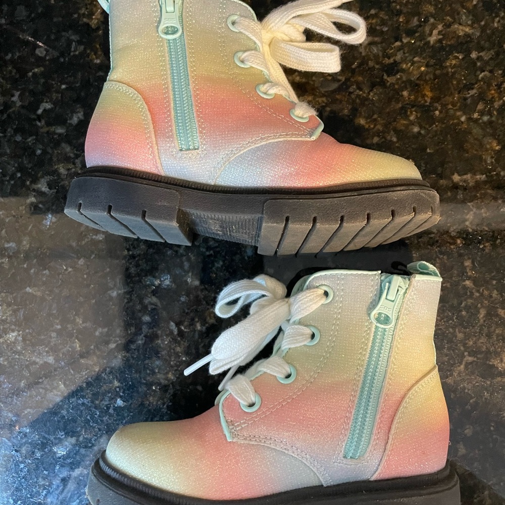 Cat & Jack Amaya Combat Boots + Faux Fur Cuff Booties - Toddler Girls Size 9 - Picture 6 of 11